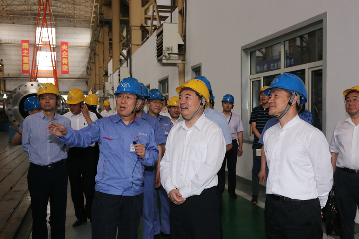 郝鹏参观调查J9旗舰厅集团所属企业电机公司